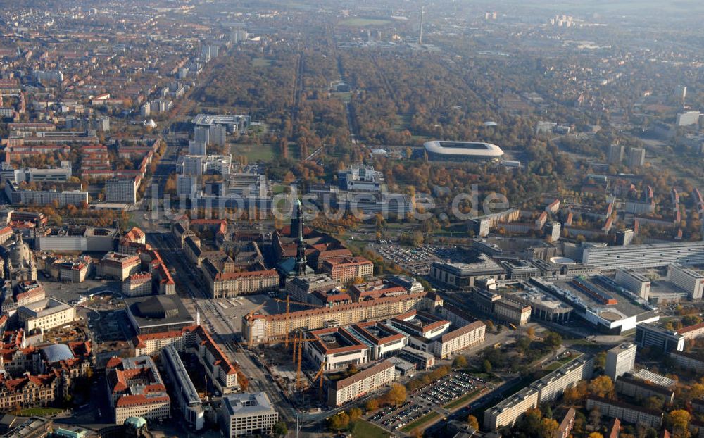 Luftbild Dresden - Herbstliche Innere Altstadt von Dresden