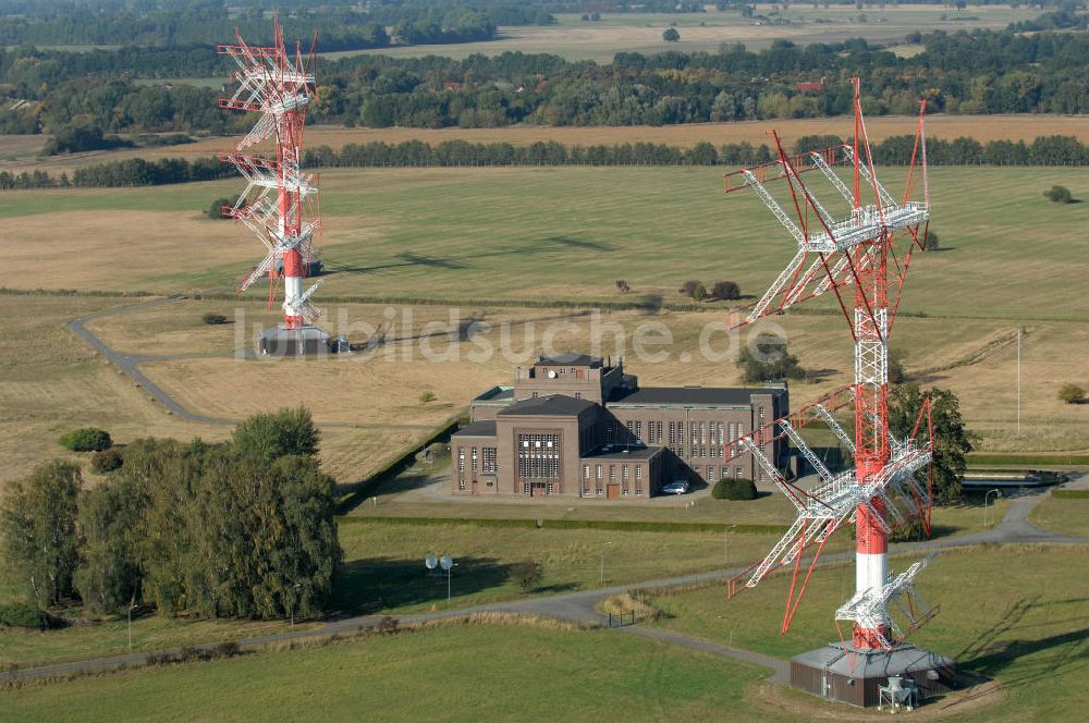 Luftaufnahme NAUEN - Herbstlicher Blick auf das Areal der Kurzwellen- Rundfunksendestelle Nauen