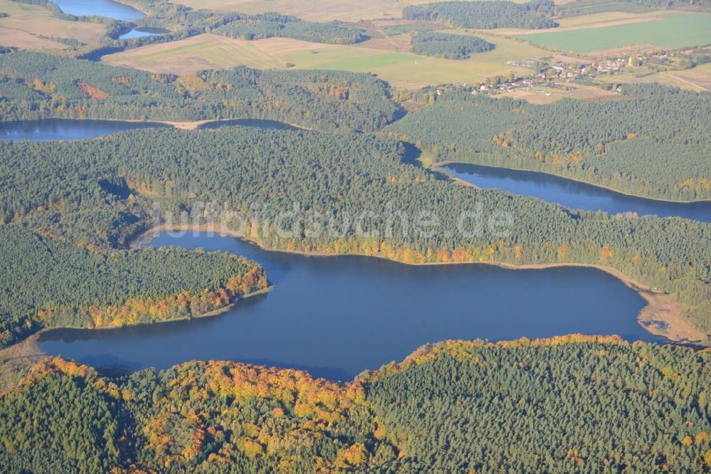 Feldberger Seenlandschaft von oben - Herbstlicher Naturpark Feldberger Seenlandschaft in Mecklenburg-Vorpommern