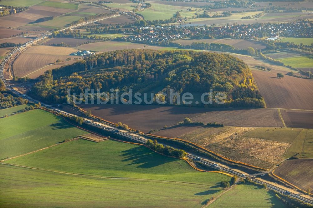 Luftbild Eboldshausen - Herbstluftbild Autobahn- Streckenverlauf der BAB A7 in Eboldshausen im Bundesland Niedersachsen, Deutschland