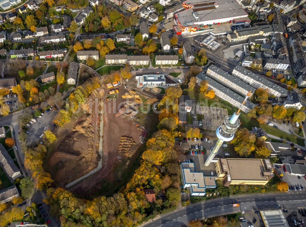 Velbert von oben - Herbstluftbild Baustelle zum Neubau des Schulgebäudes an der Kastanienallee in Velbert im Bundesland Nordrhein-Westfalen, Deutschland