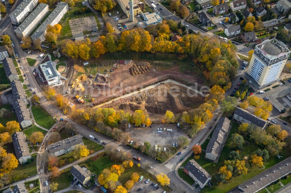 Velbert aus der Vogelperspektive: Herbstluftbild Baustelle zum Neubau des Schulgebäudes an der Kastanienallee in Velbert im Bundesland Nordrhein-Westfalen, Deutschland