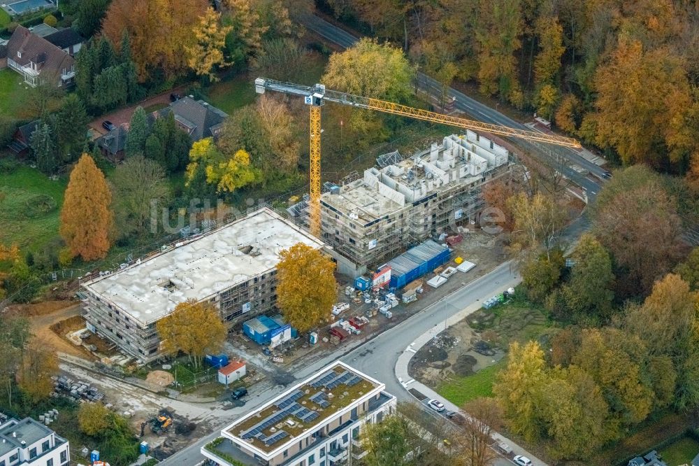 Luftbild Gelsenkirchen - Herbstluftbild Baustelle zum Neubau eines Wohnhauses Im Waldquartier in Gelsenkirchen im Bundesland Nordrhein-Westfalen, Deutschland