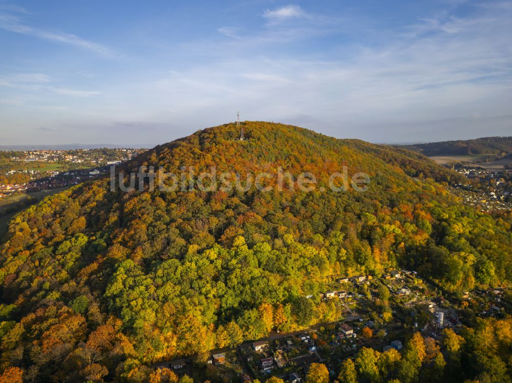 Freital aus der Vogelperspektive: Herbstluftbild Berg Windberg in Freital im Bundesland Sachsen, Deutschland