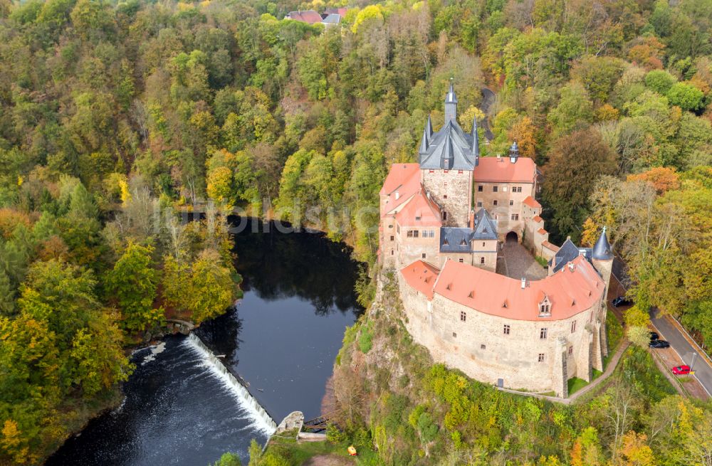 Kriebstein von oben - Herbstluftbild Burgmauern in Kriebstein im Bundesland Sachsen, Deutschland