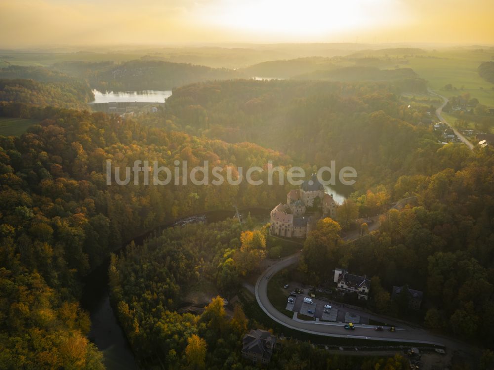 Luftbild Kriebstein - Herbstluftbild Burgmauern in Kriebstein im Bundesland Sachsen, Deutschland