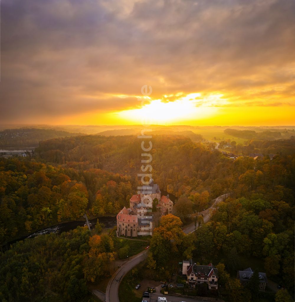 Luftbild Kriebstein - Herbstluftbild Burgmauern in Kriebstein im Bundesland Sachsen, Deutschland