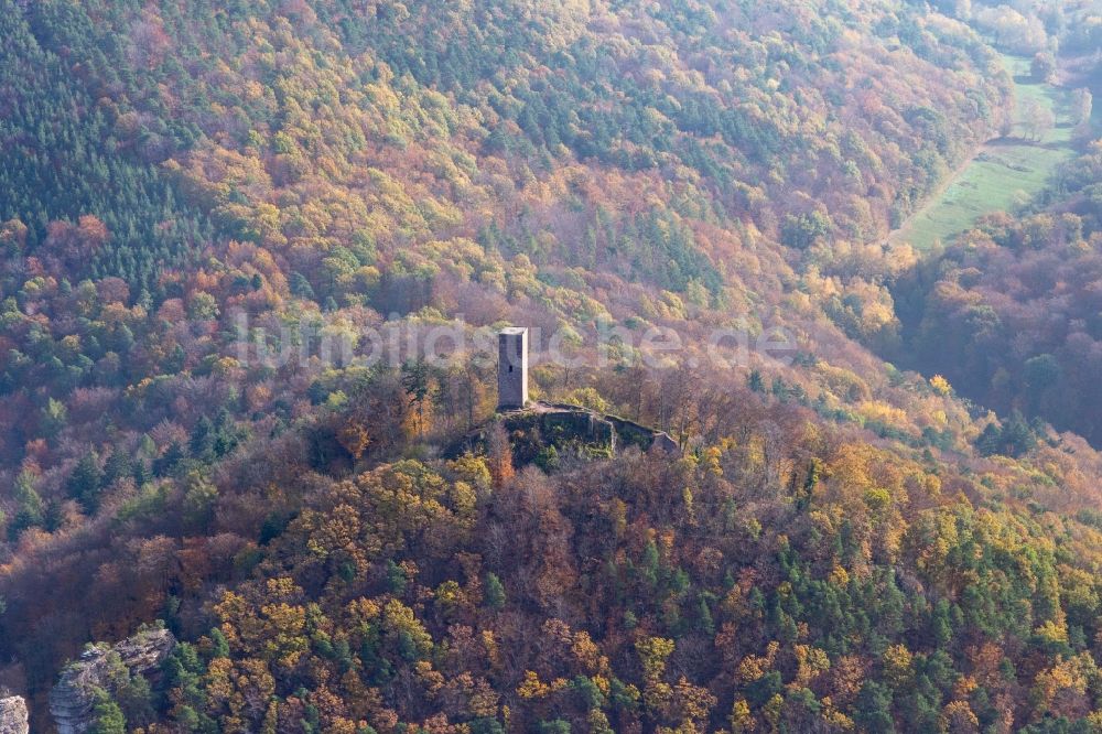 Luftbild Annweiler am Trifels - Herbstluftbild Burgruine Scharfeneck über dem Pfälzerwald in Annweiler am Trifels im Bundesland Rheinland-Pfalz, Deutschland