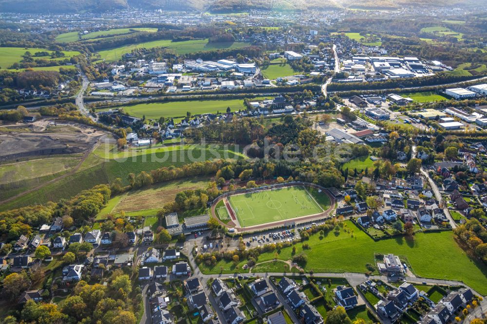 Volmarstein aus der Vogelperspektive: Herbstluftbild Fussballplatz Sportplatz Köhlerwaldstraße in Volmarstein im Bundesland Nordrhein-Westfalen, Deutschland