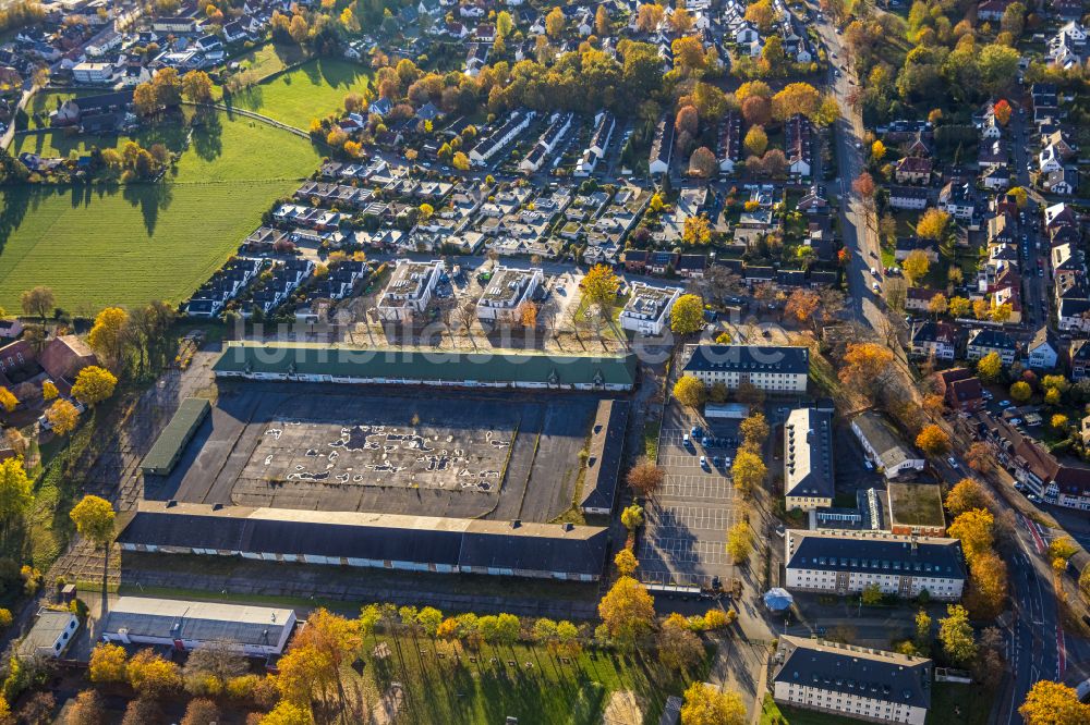 Hamm aus der Vogelperspektive: Herbstluftbild Gebäudekomplex der ehemaligen Militär- Kaserne im Ortsteil Norddinker in Hamm im Bundesland Nordrhein-Westfalen, Deutschland