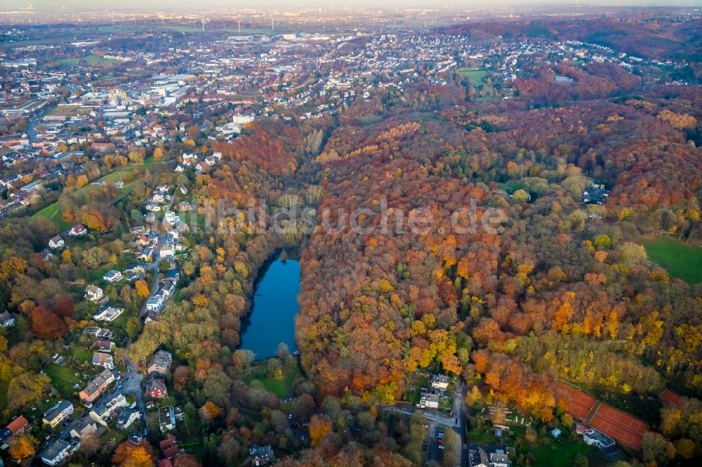 Luftaufnahme Witten - Herbstluftbild Gesamtübersicht und Stadtgebiet mit Außenbezirken und Innenstadtbereich in Witten im Bundesland Nordrhein-Westfalen, Deutschland