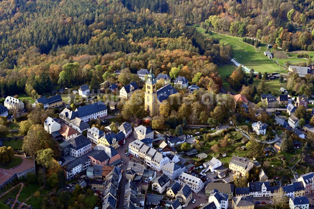 Luftaufnahme Augustusburg - Herbstluftbild Ortsansicht in Augustusburg im Bundesland Sachsen, Deutschland