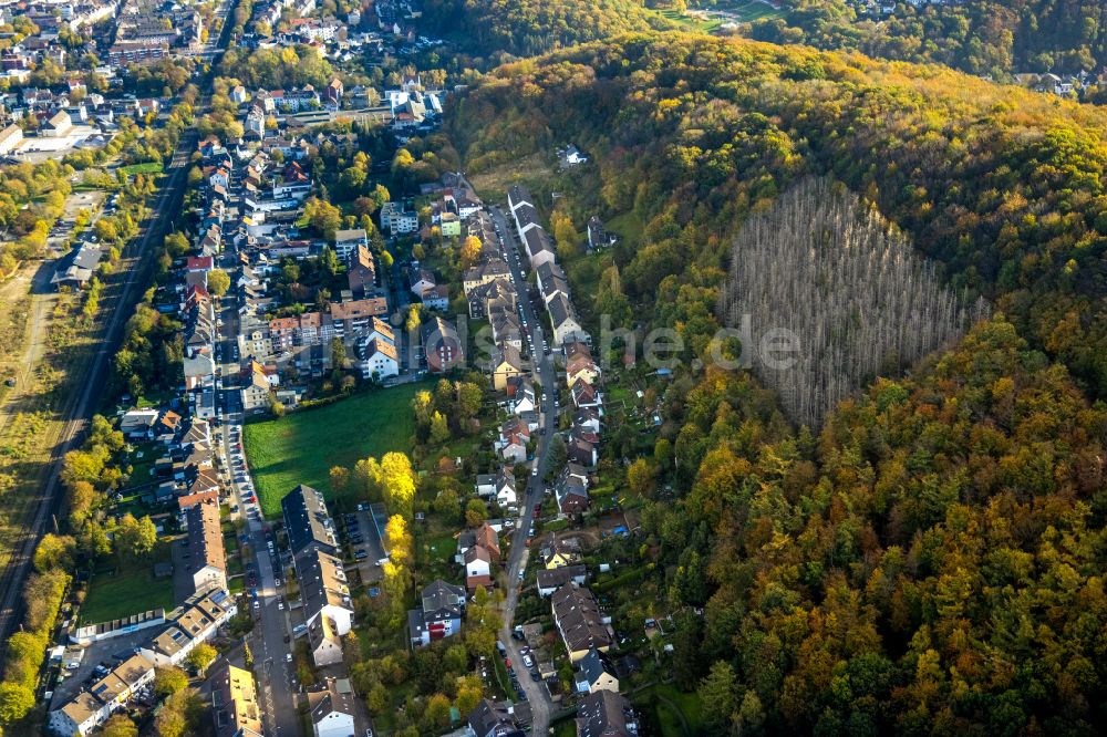 Hestert von oben - Herbstluftbild Ortsansicht entlang der Straße Am Karweg in Hestert im Bundesland Nordrhein-Westfalen, Deutschland