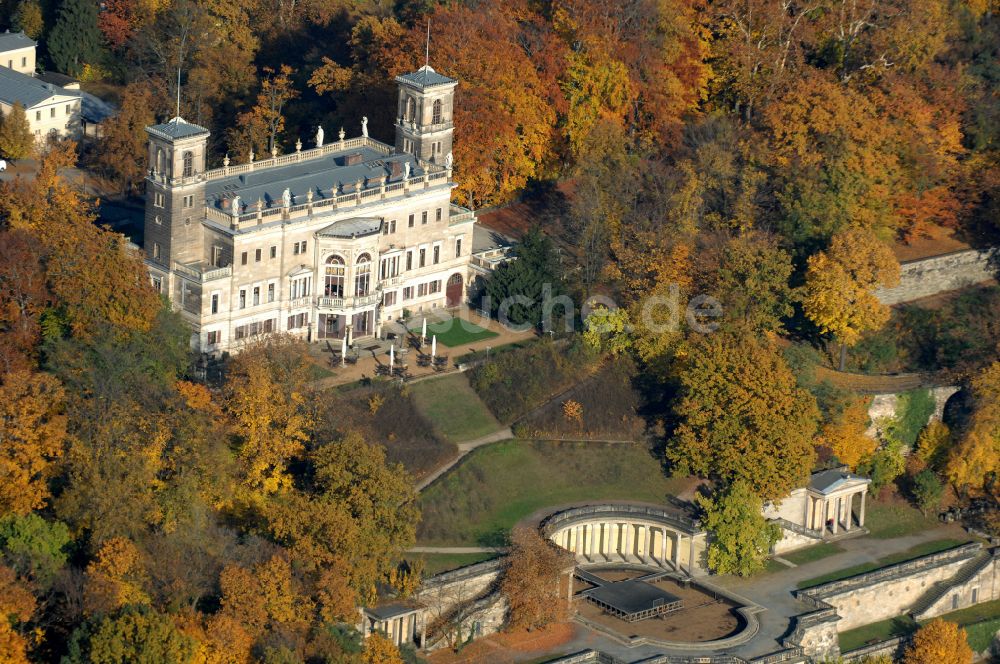 Luftaufnahme Dresden - Herbstluftbild Palais des Schloss Albrechtsberg in Dresden im Bundesland Sachsen, Deutschland