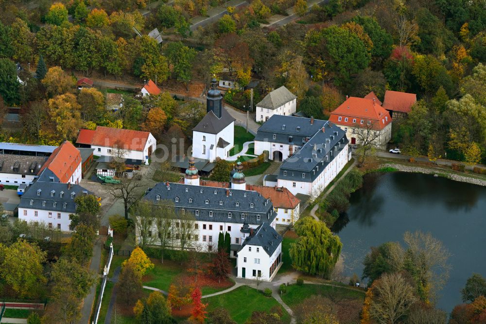 Luftaufnahme Blankenhain - Herbstluftbild Schloss Blankenhain in Blankenhain im Bundesland Sachsen, Deutschland