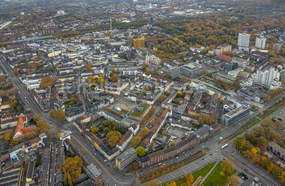 Gelsenkirchen aus der Vogelperspektive: Herbstluftbild Stadtansicht vom Innenstadtbereich in Gelsenkirchen im Bundesland Nordrhein-Westfalen, Deutschland