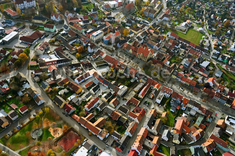 Luftbild Vohenstrauß - Herbstluftbild Stadtansicht vom Innenstadtbereich in Vohenstrauß im Bundesland Bayern, Deutschland