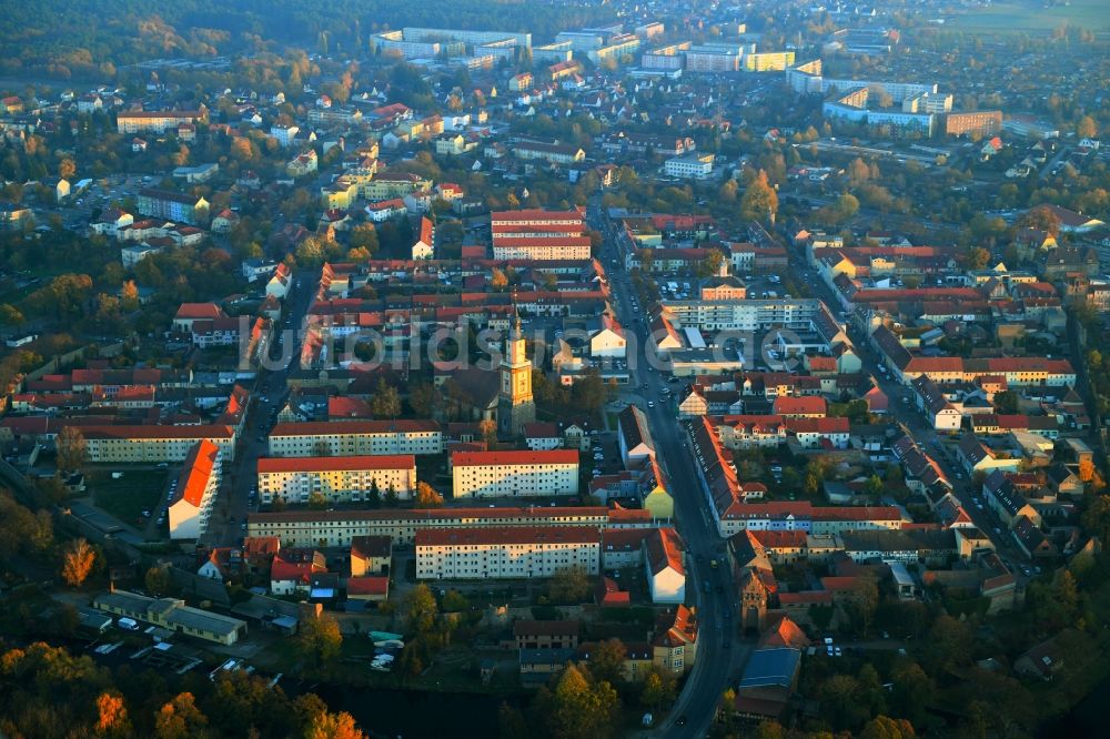 Luftaufnahme Templin - Herbstluftbild Stadtansicht des Innenstadtbereiches in Templin im Bundesland Brandenburg