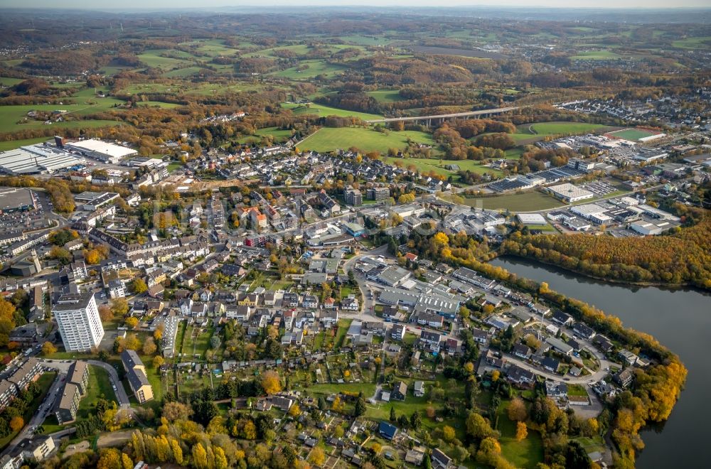 Luftbild Velbert - Herbstluftbild der Stadtansicht des Innenstadtbereiches in Velbert im Bundesland Nordrhein-Westfalen, Deutschland