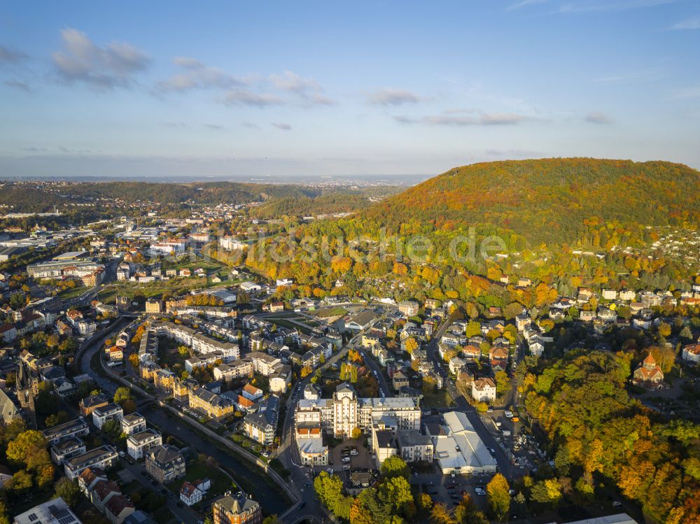 Freital aus der Vogelperspektive: Herbstluftbild Stadtzentrum im Innenstadtbereich in Freital im Bundesland Sachsen, Deutschland