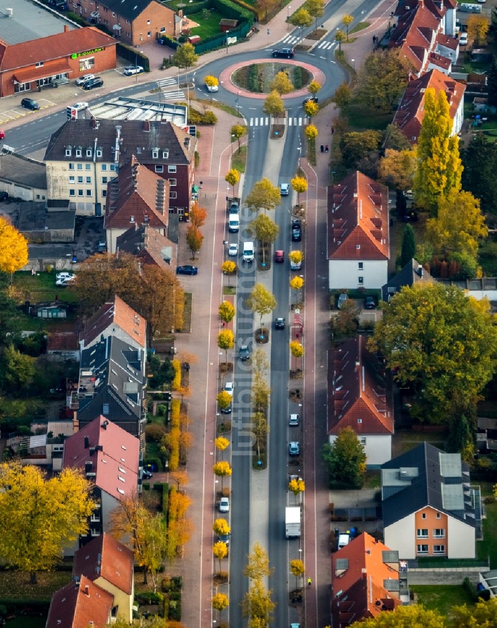 Gladbeck aus der Vogelperspektive: Herbstluftbild der Straßenführung der Horster Straße in Gladbeck im Bundesland Nordrhein-Westfalen, Deutschland