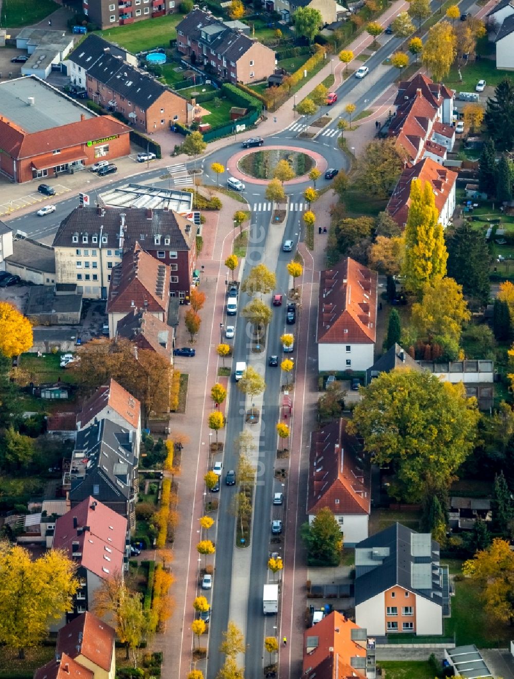 Luftaufnahme Gladbeck - Herbstluftbild der Straßenführung der Horster Straße in Gladbeck im Bundesland Nordrhein-Westfalen, Deutschland