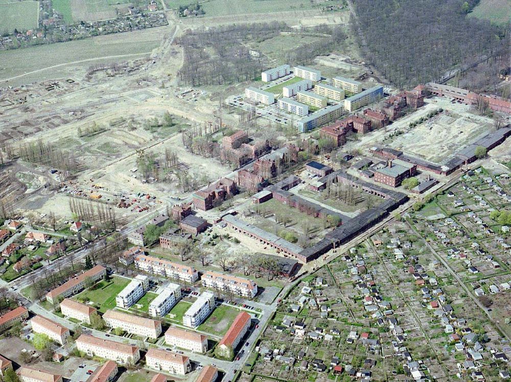 Luftbild Potsdam - Herrichtung des BUGA - Geländes auf dem ehem. russ. Kasernengelände am Bornstadter Feld in Potsdam.