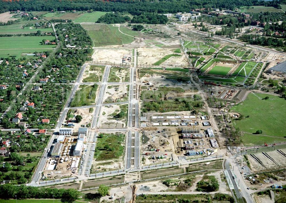 Luftaufnahme Potsdam - Herrichtung des BUGA - Geländes auf dem ehem. russ. Kasernengelände am Bornstadter Feld in Potsdam.