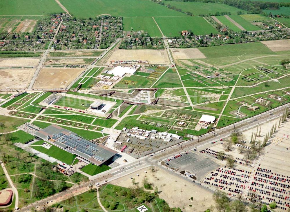 Luftbild Potsdam - Herrichtung des BUGA - Geländes auf dem ehem. russ. Kasernengelände am Bornstadter Feld in Potsdam.