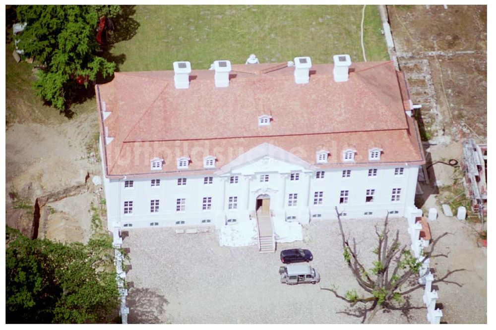 Luftbild Meseberg / BRB - Herrichtung Schloß Meseburg zum Gästehaus der Bundesregierung