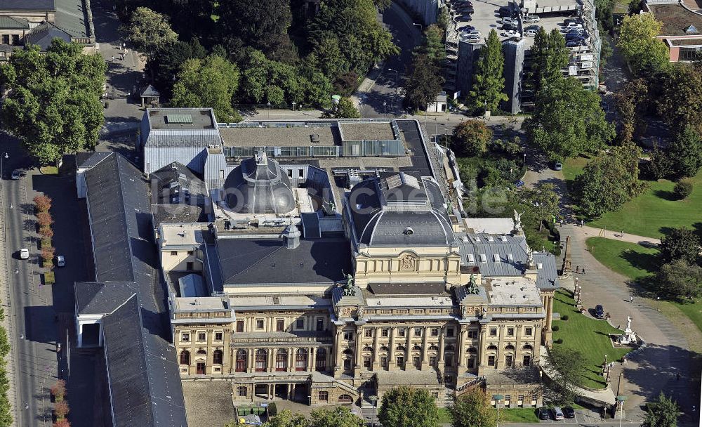 Wiesbaden aus der Vogelperspektive: Hessisches Staatstheater Wiesbaden