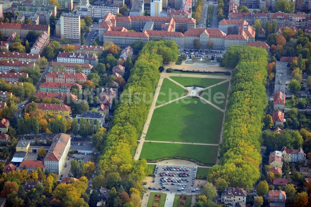 Stettin von oben - Heutiges Rathaus von Stettin mit der Parkanlage Jesna Blonia