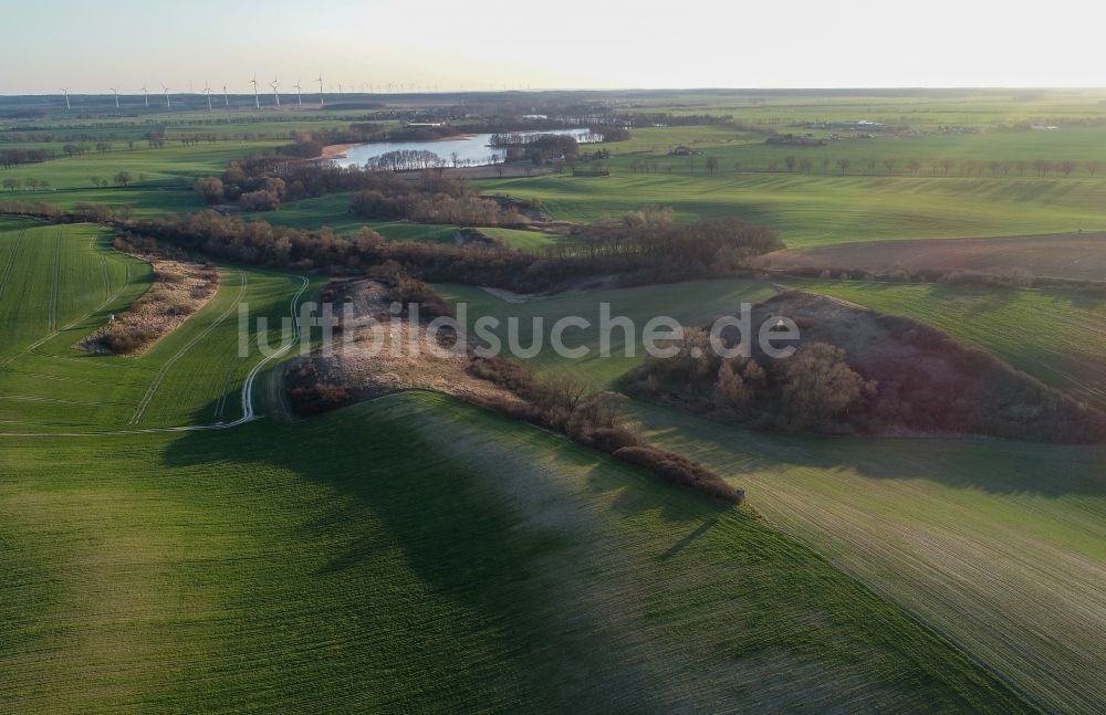 Luftbild Mallnow - Hügellandschaft in Mallnow im Bundesland Brandenburg, Deutschland