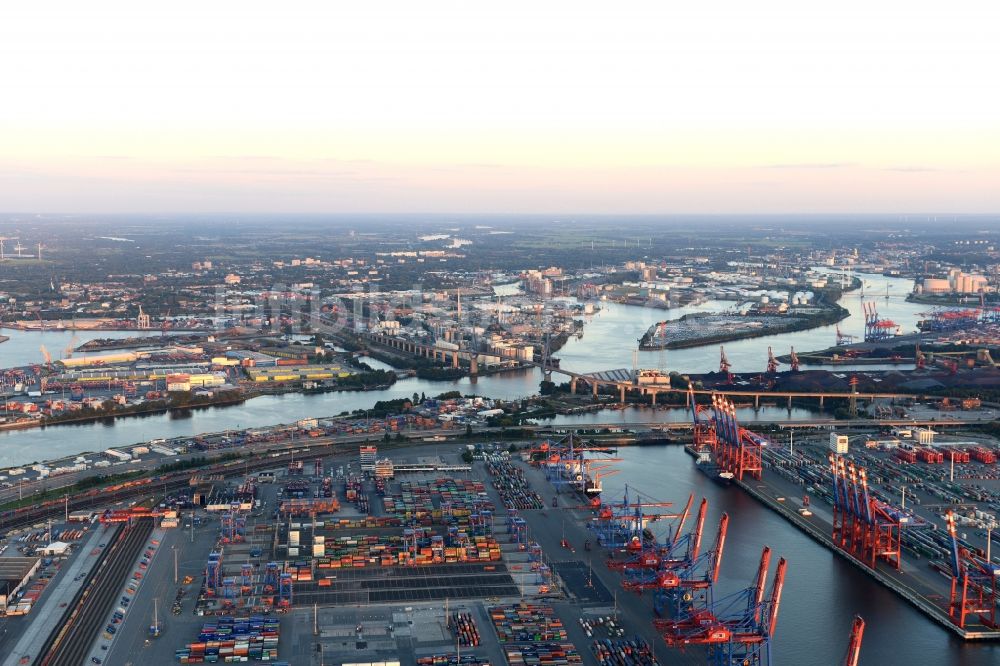 Luftaufnahme Hamburg - HHLA Logistics Container Terminal Tollerort am Hamburger Hafen / Waltershofer Hafen in Hamburg