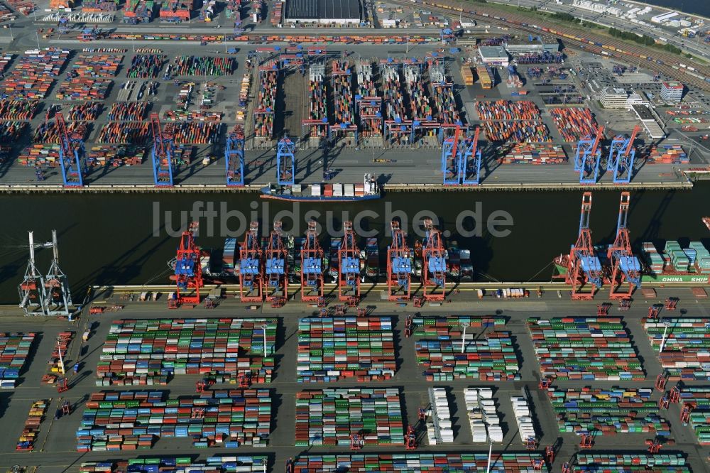 Luftaufnahme Hamburg - HHLA Logistics Container Terminal am Waltershofer Hafen in Hamburg