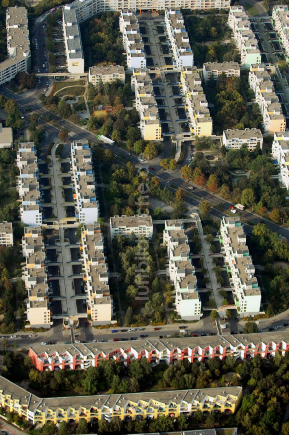 Luftbild Berlin - High-Deck-Siedlung in Berlin-Neukölln