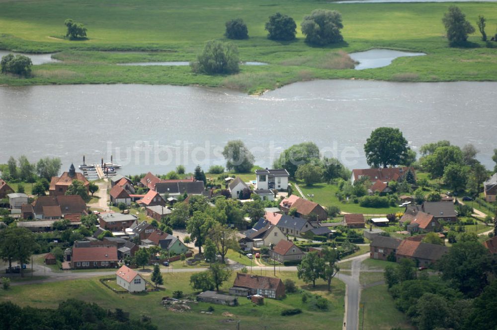 Hinzdorf aus der Vogelperspektive: Hinzdorf an der Karthane in Brandenburg