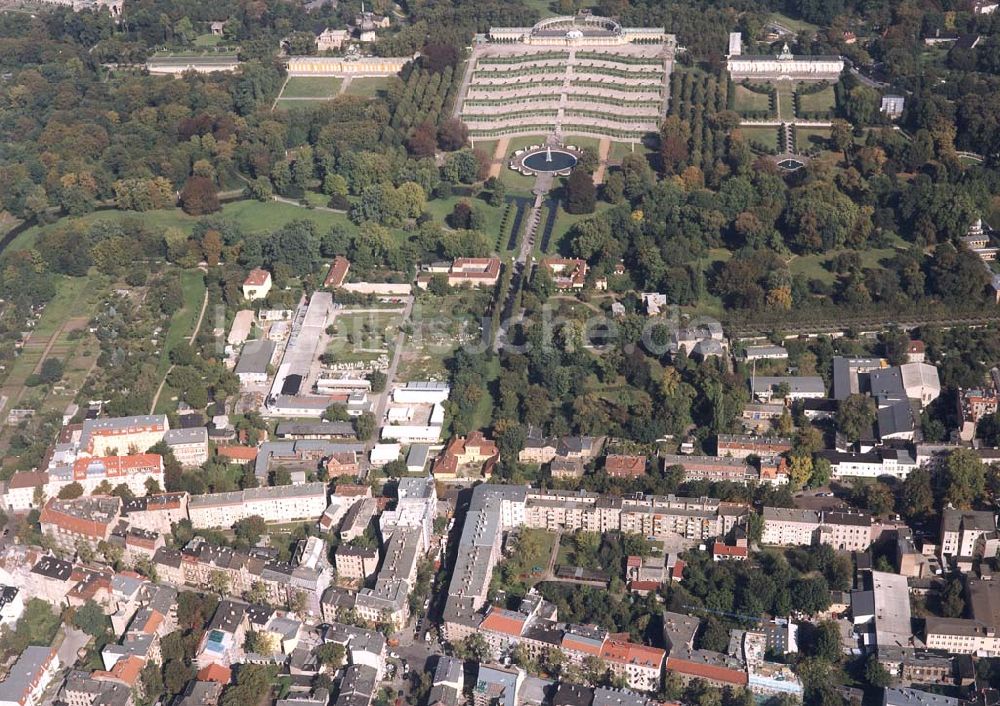 Luftbild Potsdam - Historische Altbauwohnsiedlung an der Potsdamer Lennestraße in der Nähe des Schloß Sanssouci.