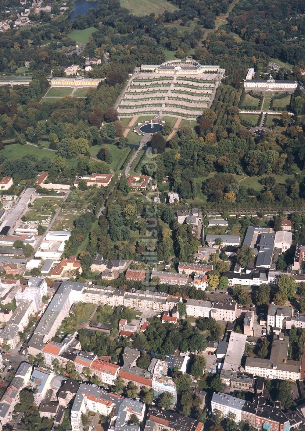 Potsdam von oben - Historische Altbauwohnsiedlung an der Potsdamer Lennestraße in der Nähe des Schloß Sanssouci.