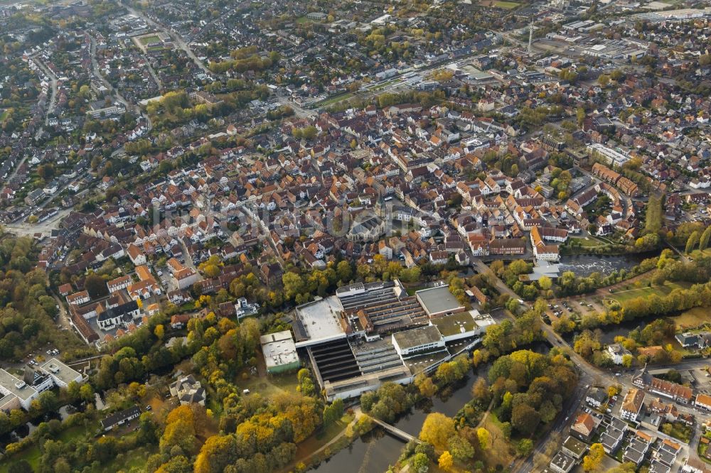 Warendorf von oben - Historische Altstadt mit Marktplatz und Laurentiuskirche in Warendorf im Bundesland Nordrhein-Westfalen