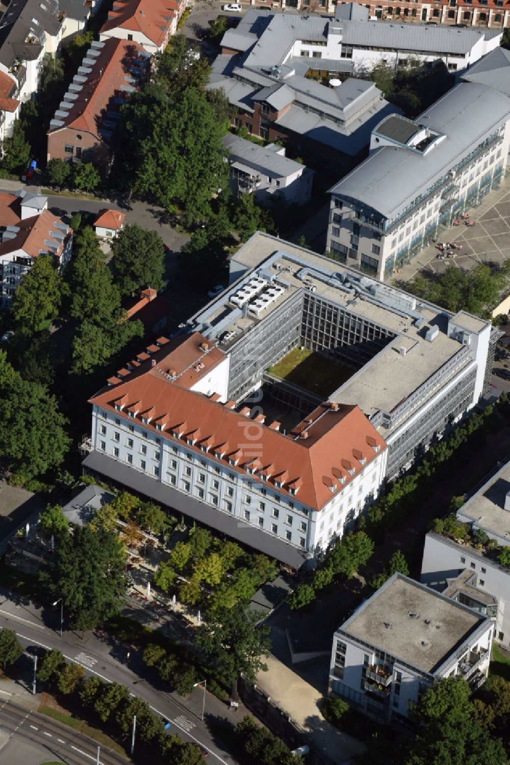 Dresden aus der Vogelperspektive: Historische Bierbrauerei Waldschlößchen- Brauerei im Stadtteil Radeberger Vorstadt in Dresden im Bundesland Sachsen