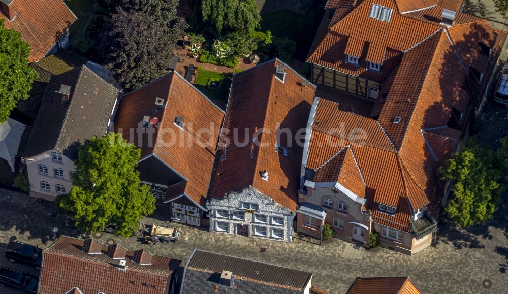 Luftaufnahme Rietberg - Historische Fachwerkhaus - Innenstadt in Rietberg im Bundesland Nordrhein-Westfalen