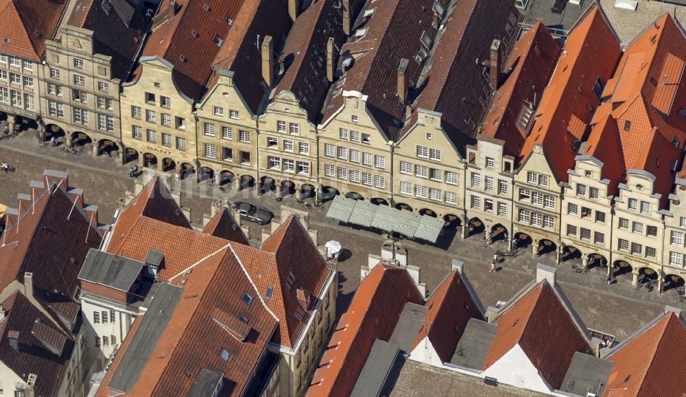 Luftbild Münster - Historische Fachwerkhäuser an der Kirche St. Lamberti am Prinzipalmarkt in Münster im Bundesland Nordrhein-Westfalen