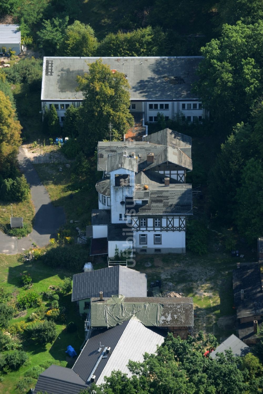 Hangelsberg von oben - Historischer Altbau- Villa in Hangelsberg im Bundesland Brandenburg, Deutschland