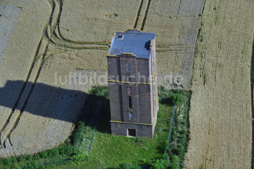 Luftbild Langendorf - Historischer Wasserturm Obergreißlau am Ortsrand von Langendorf in Sachsen-Anhalt