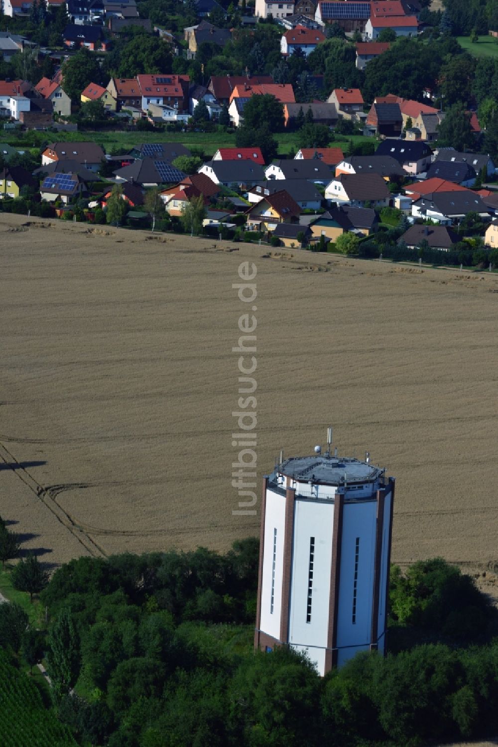 Tagewerben aus der Vogelperspektive: Historischer Wasserturm Tagewerben in Sachsen-Anhalt