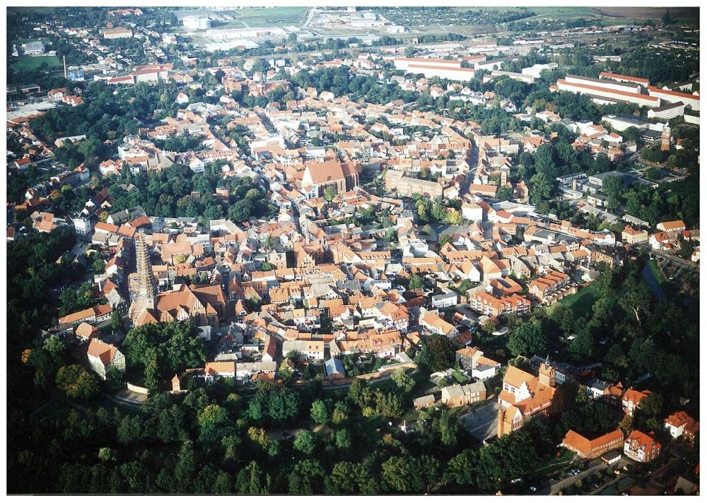 Salzwedel / Sachsen - Anhalt aus der Vogelperspektive: Historisches Stadtzentrum von Salzwedel in Sachsen - Anhalt .