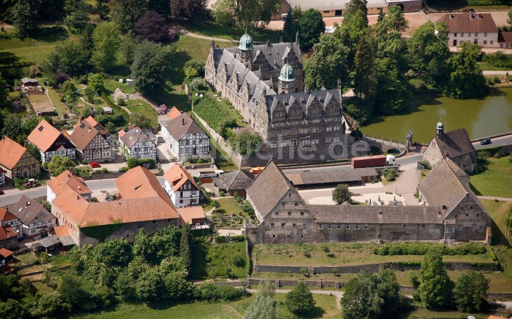 Emmerthal aus der Vogelperspektive: Hämelschenburg in Emmerthal im Bundesland Niedersachsen