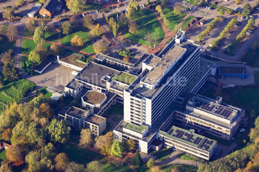 Recklinghausen aus der Vogelperspektive: Hochaus auf dem Klinikgelände des Krankenhauses Prosper-Hospital in Recklinghausen im Bundesland Nordrhein-Westfalen, Deutschland