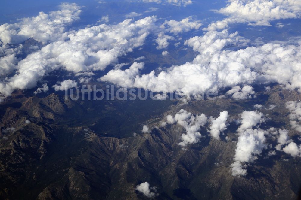 Albertacce von oben - Hochgebirgslandschaft auf Korsika bei Albertacce in Frankreich
